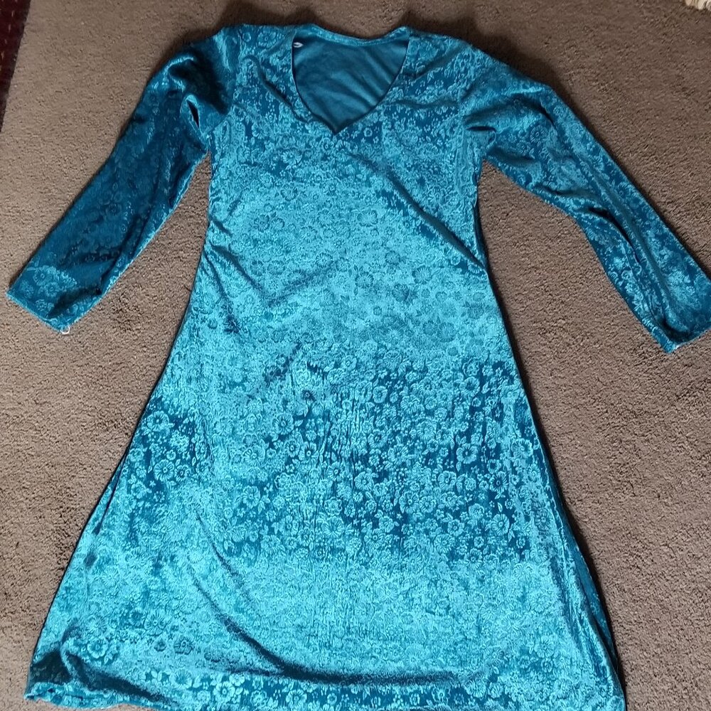 New! Flower Pattern Velvet Dress